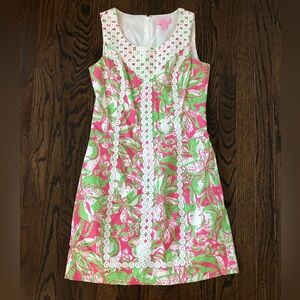 *LIKE NEW* Lilly Pulitzer Women’s 0 Floral/Elephant Lace Overlay Shift Dress